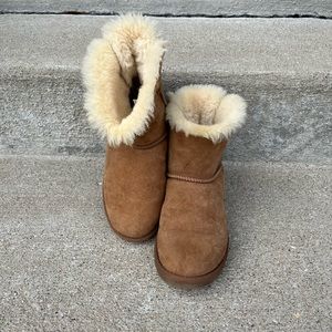 UGG Mini Bailey Bow II Boot (Chestnut) Women’s 7